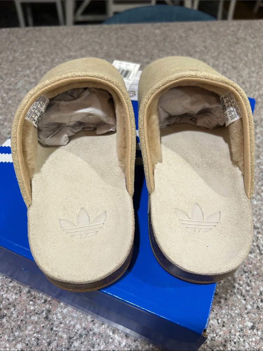 adidas W’s adimule, Size 8, New in Box. - Picture 6 of 9